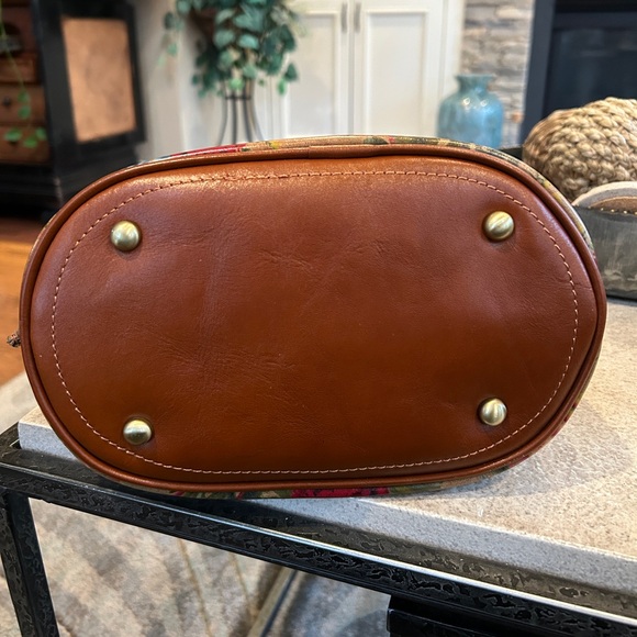 New Patricia Nash Octavia Bucket Bag Floral Garden - Picture 4 of 6